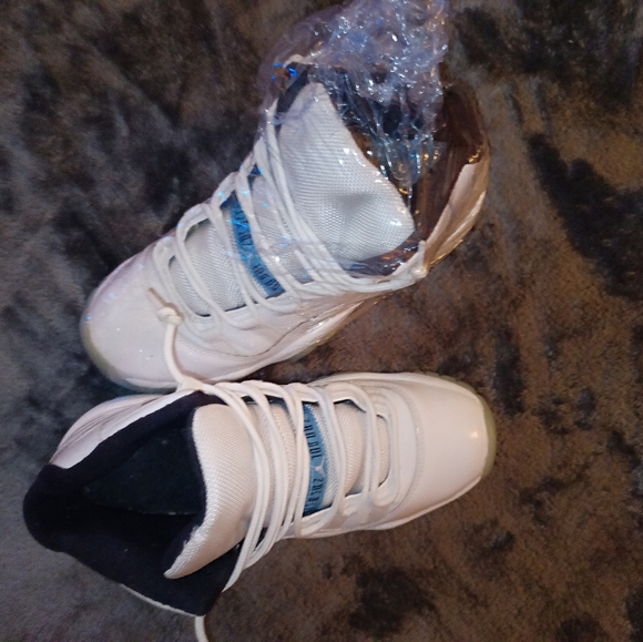 Jordan 11 - Picture 6 of 7